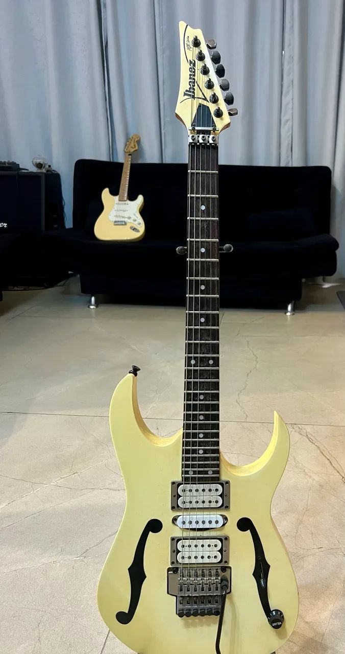 Ibanez PGM 30 Paul Gilbert Japonesa - Instrumentos musicais