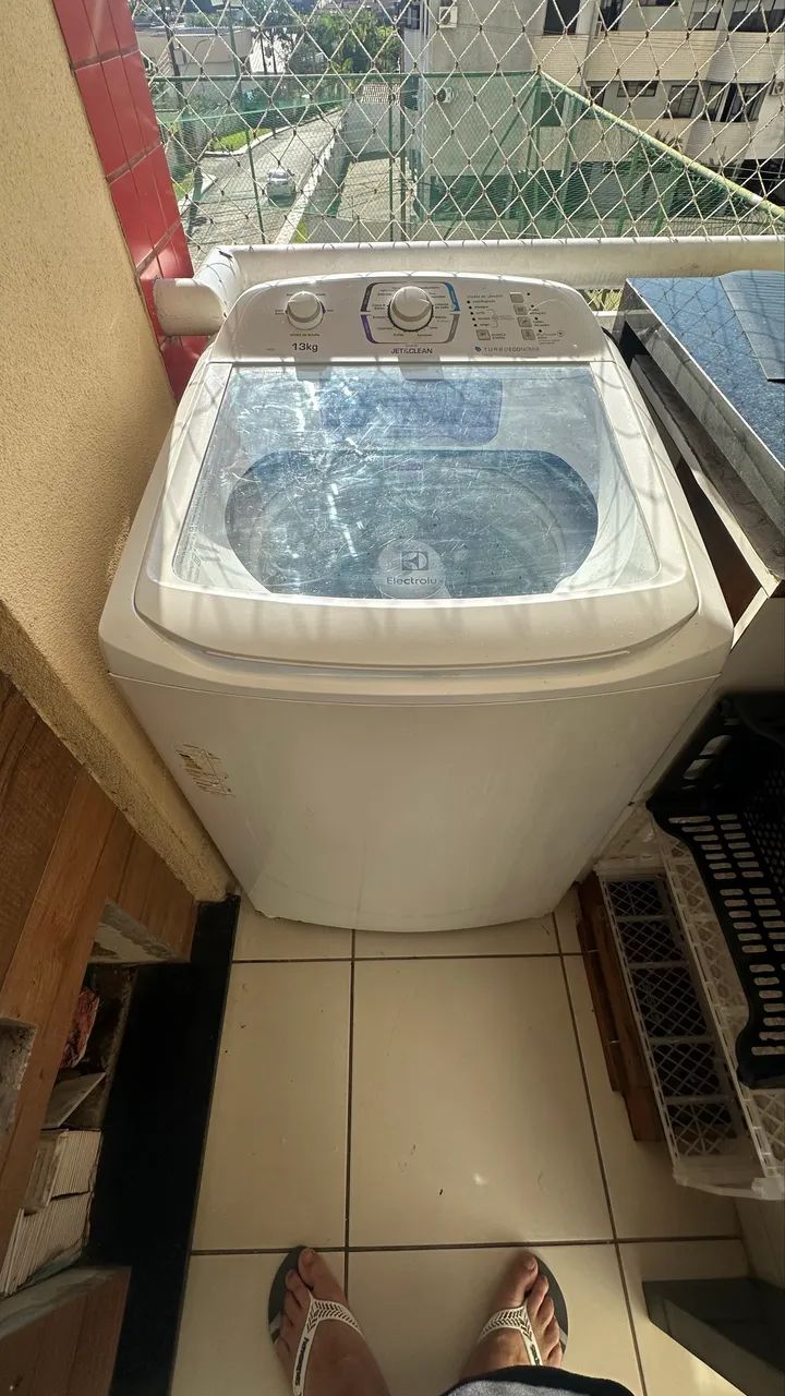 Máquina de lavar roupas 