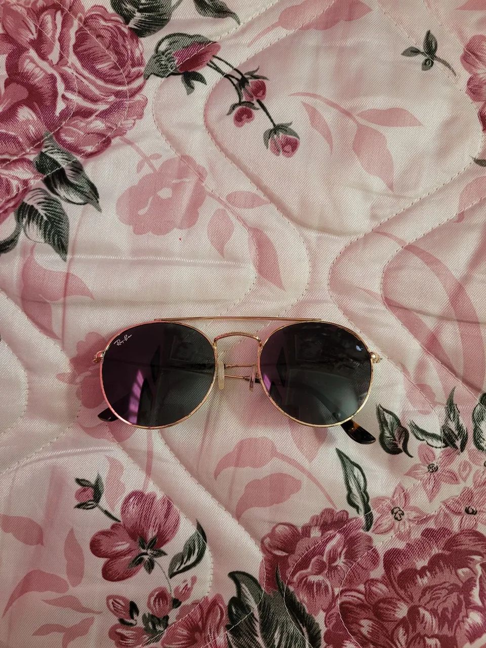 óculos de sol Rayban Ray Round Double Bridge usado<br><br>