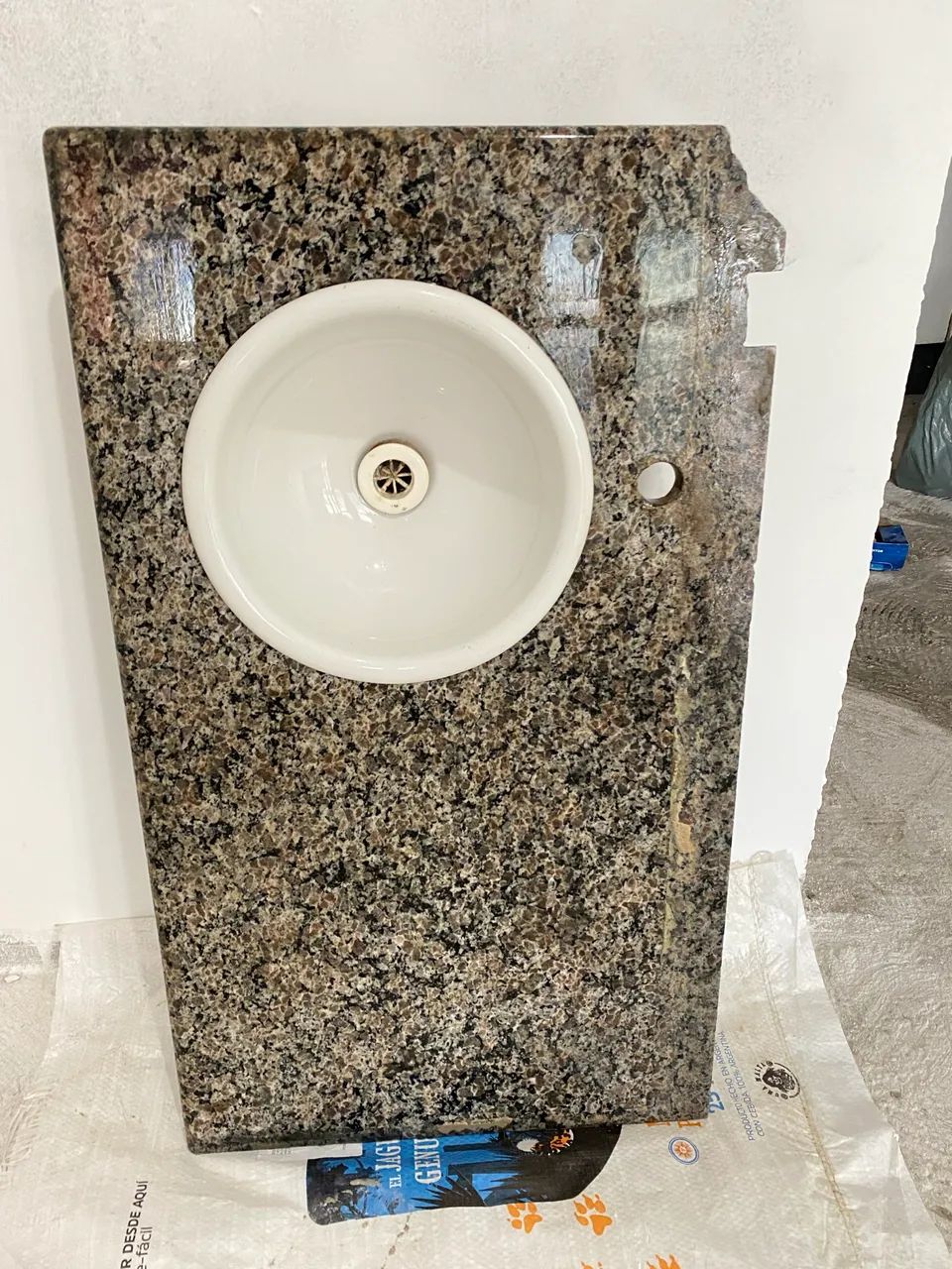 Bancada de granito com Cuba 
