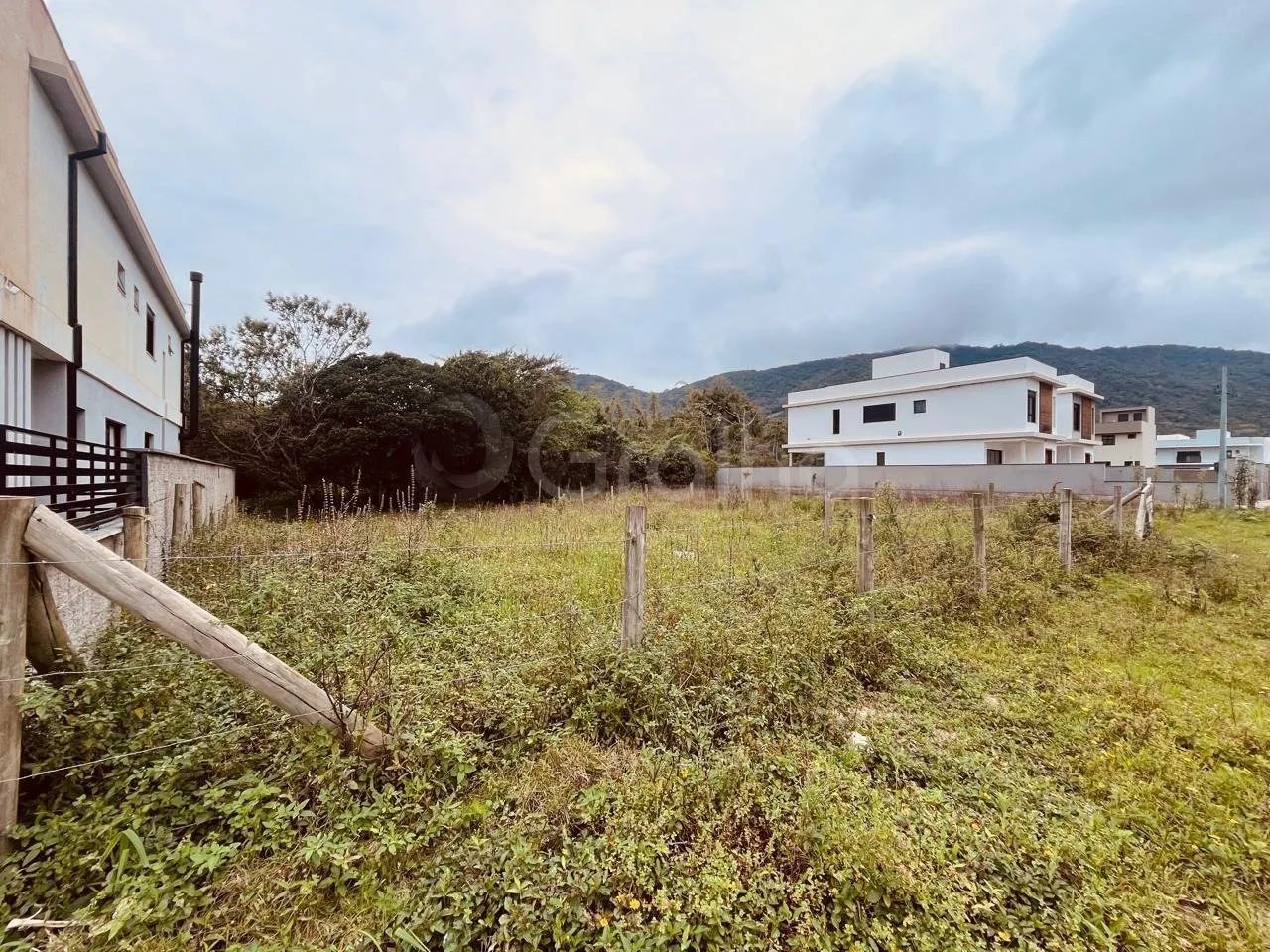 Terreno de 461m² no Ribeirão da Ilha