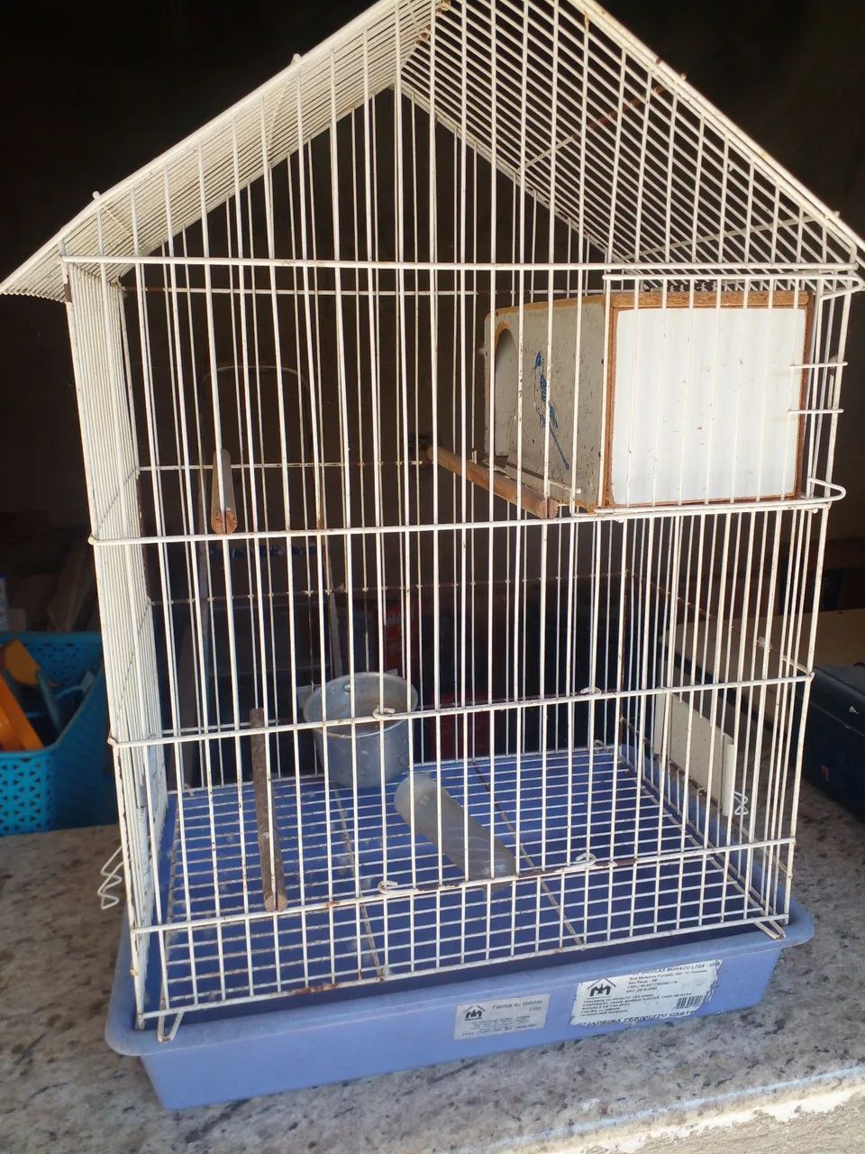 Gaiola em metal, modelo castelo