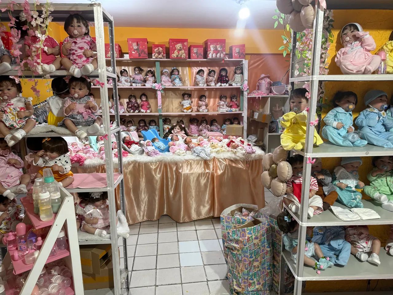 ? BEBÊS REBORN - VÁRIOS MODELOS À PRONTA ENTREGA - Foto 4