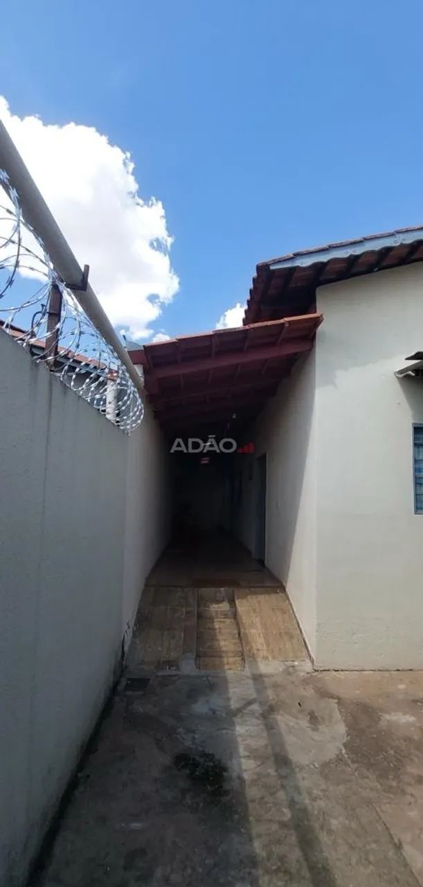 Casa de Rua com 4 barracões - Foto 3
