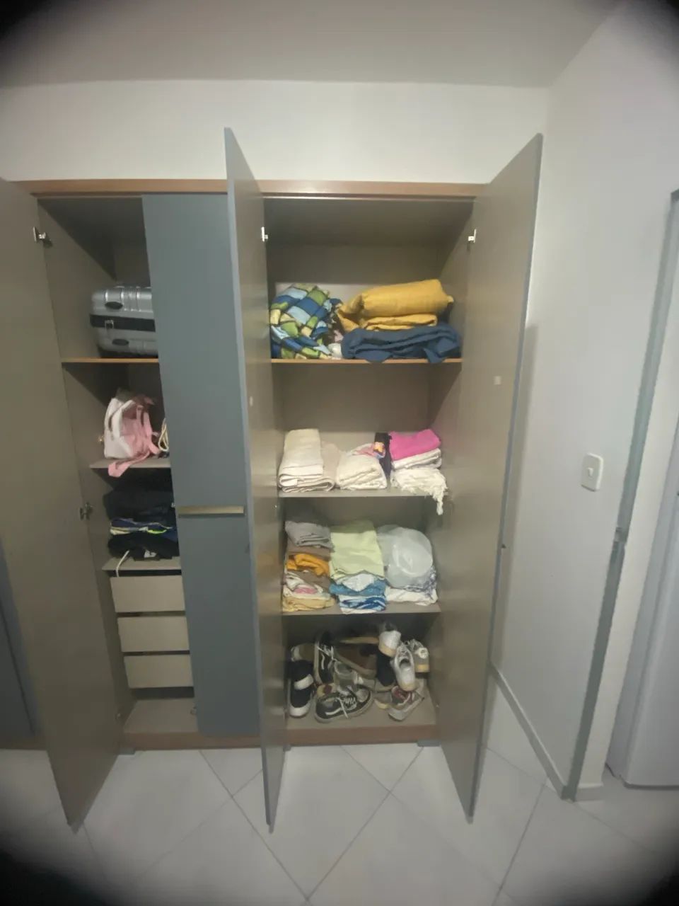 Guarda roupa 6 portas oportunidade  - Foto 3