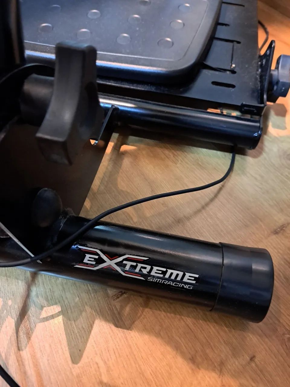 Volante G29 Logitech + Suporte Extreme Simracing **SOMENTE RETIRADA**  - Foto 5