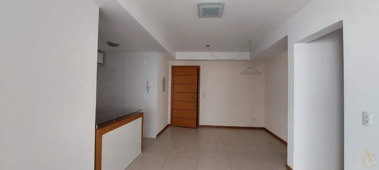 Apartamento para alugar - 2 suítes - Abraão | Florianópolis, SC.