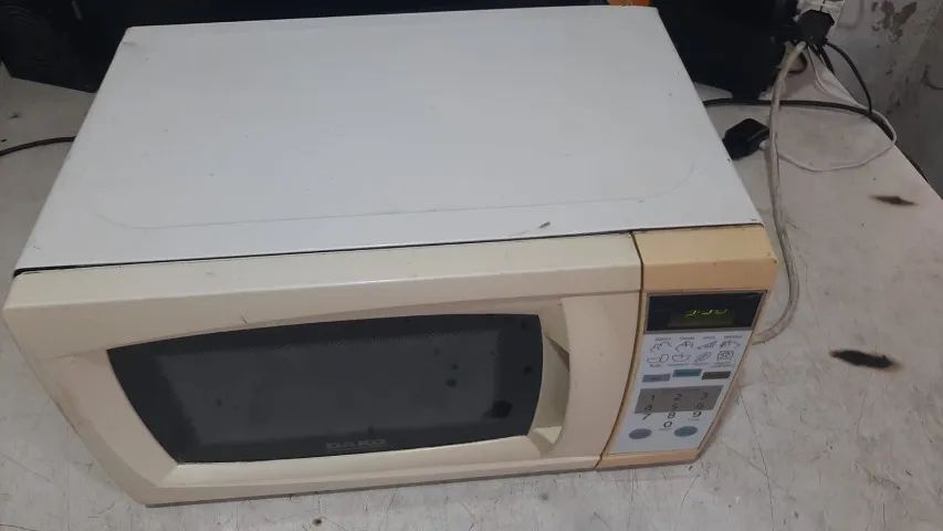 microondas dako 18 litros esta sem o prato funcionando normal - Foto 3