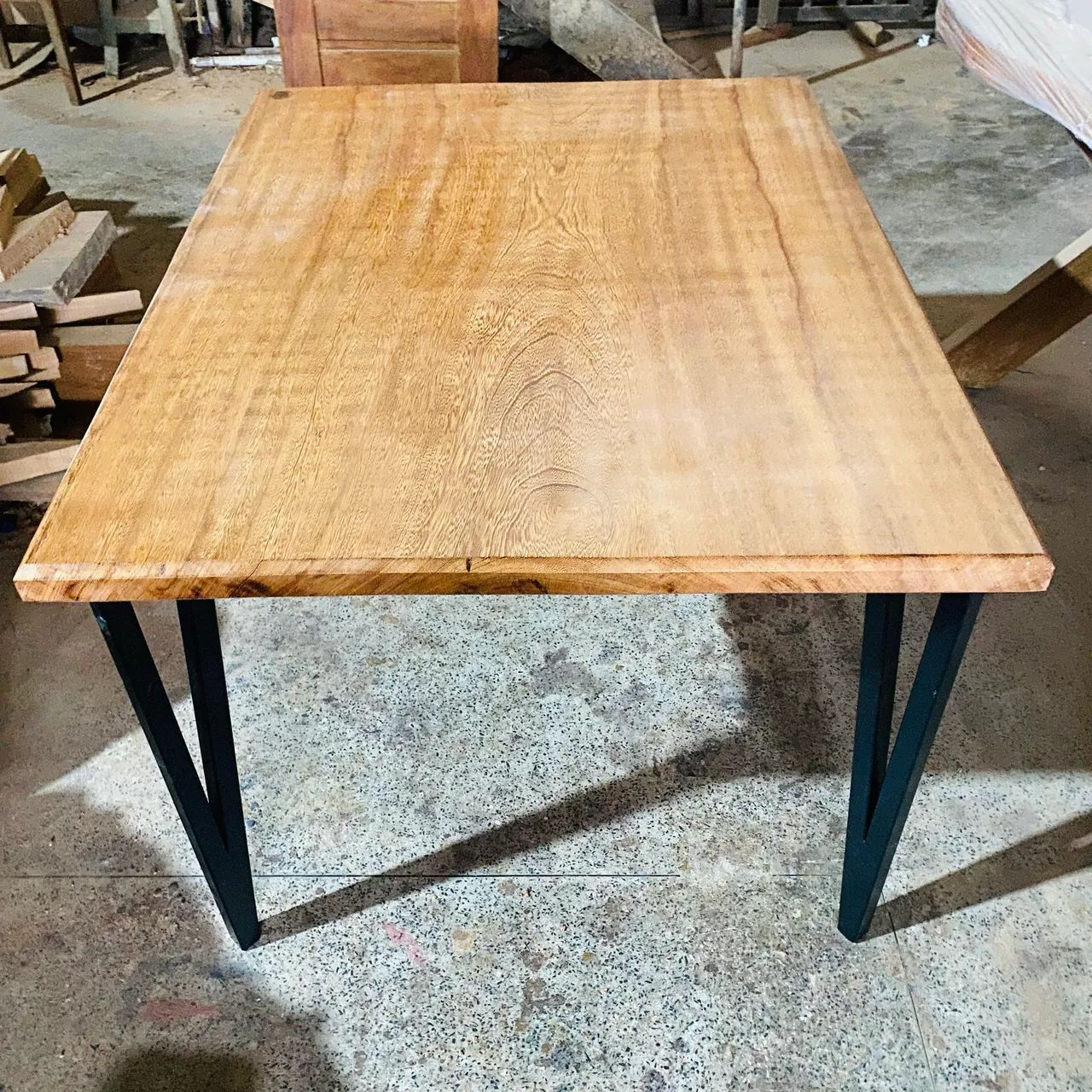 Mesa de jantar madeira  - Foto 3