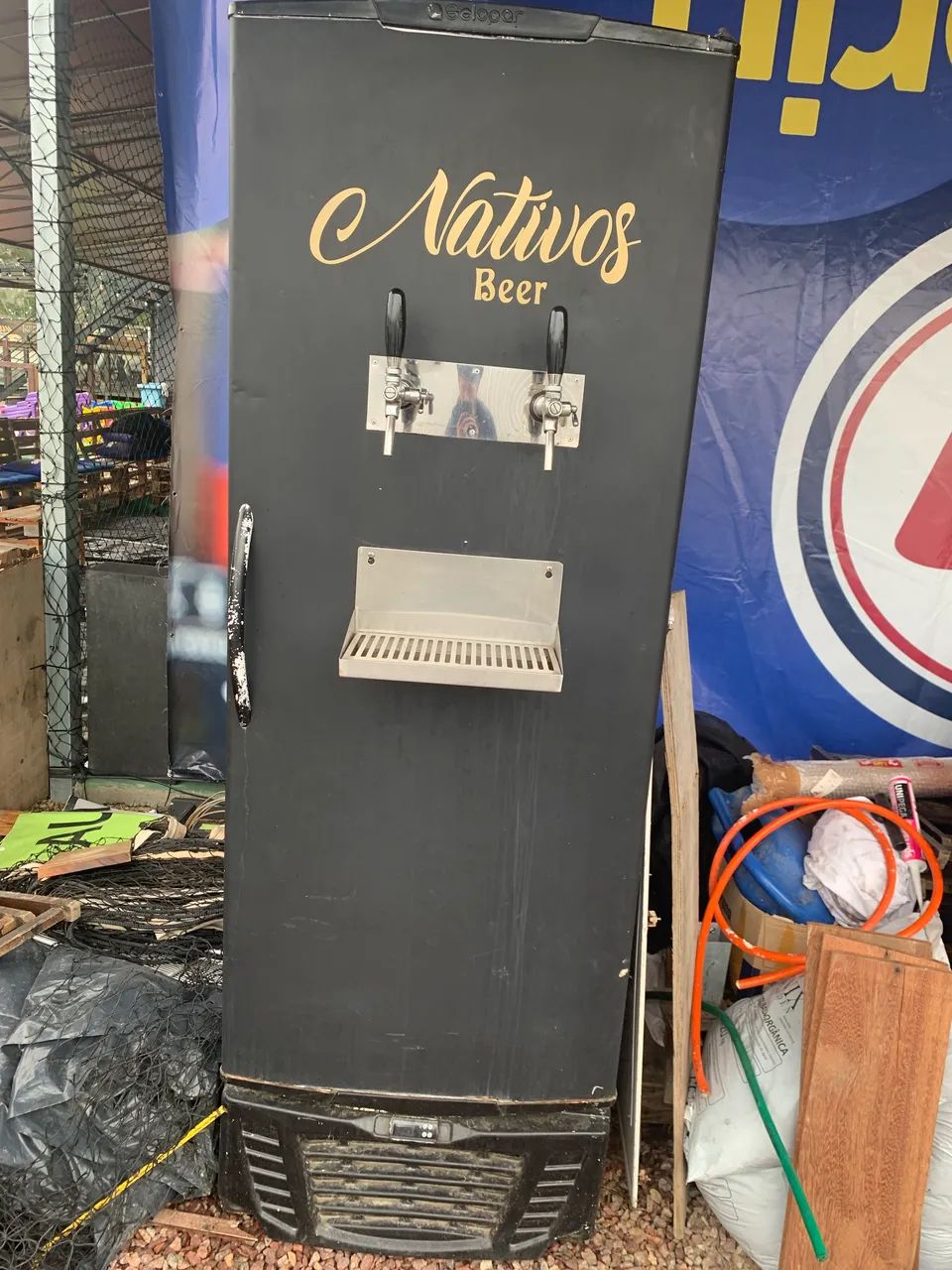 Geladeira chopeira Kegerator