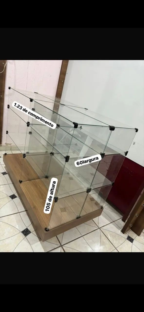 Balcão de vidro duplo 