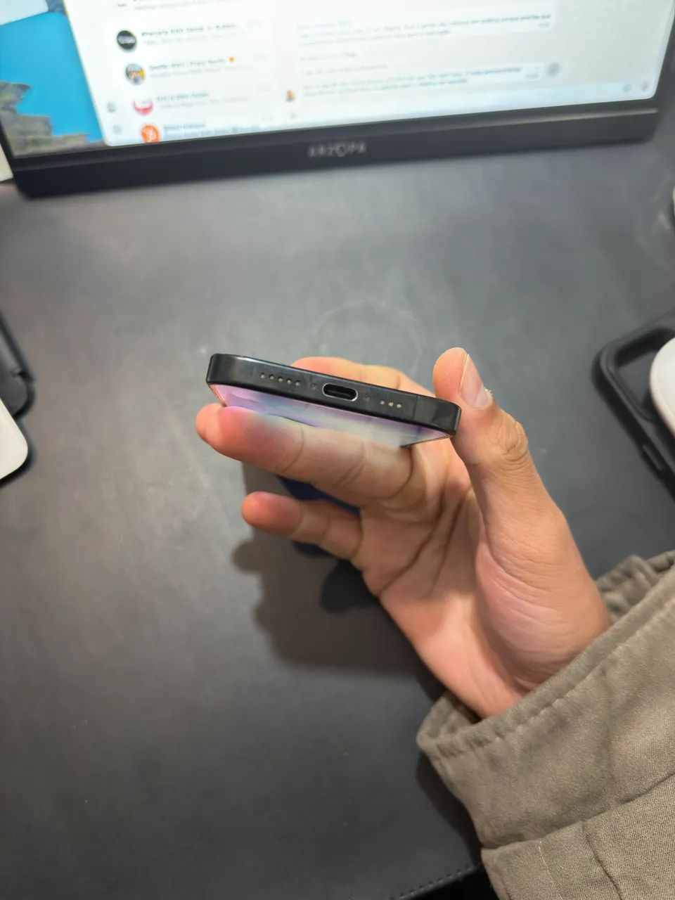 iPhone 15Pro / 15 Pro - 256gb - Cinza Espacial - Foto 3