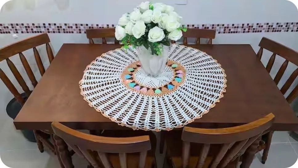 Mesa de Jantar de Madeira 1,35m x 0,80m com 4 cadeiras
