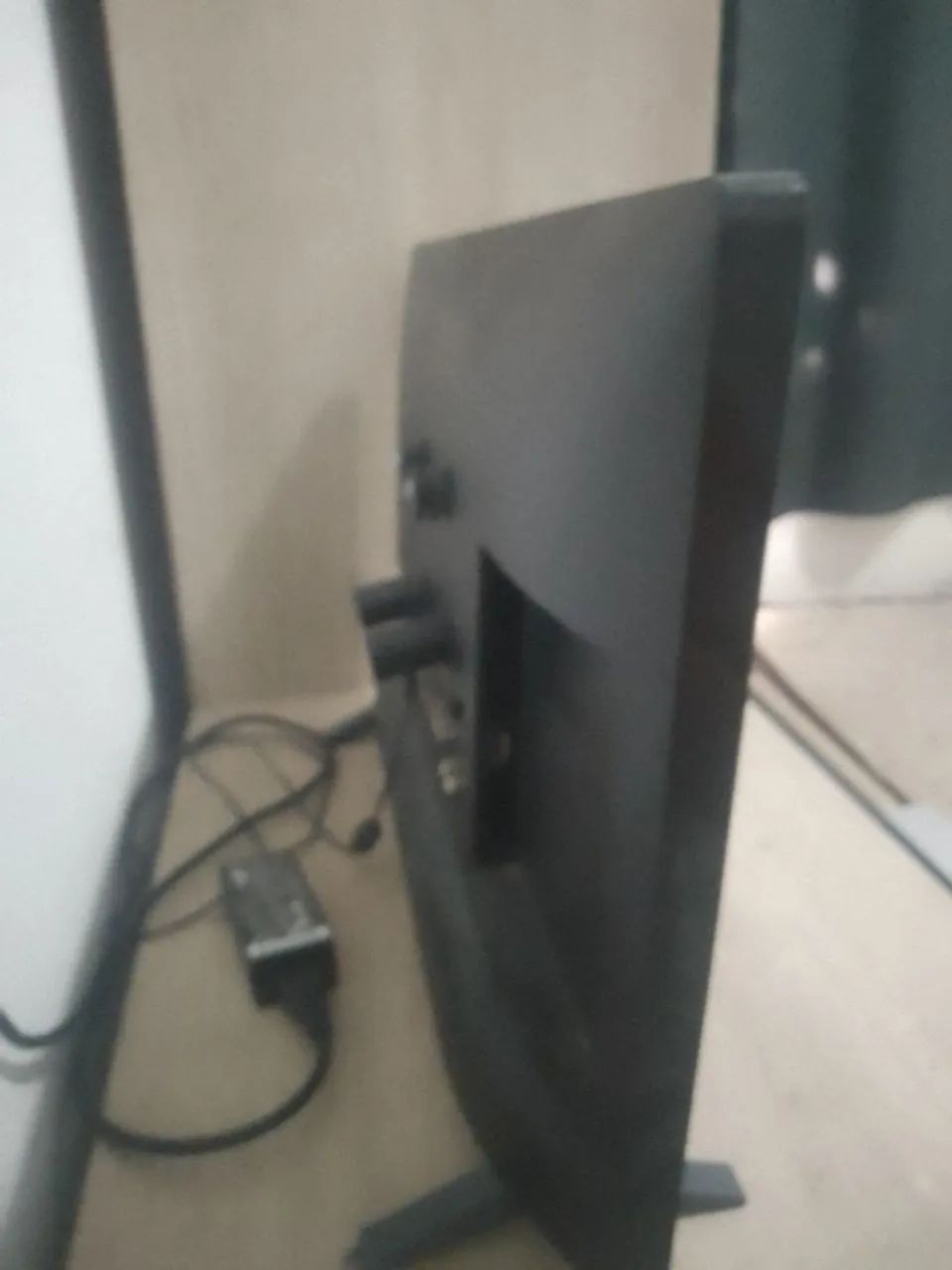 Vendo tv 24 polegadas nova vai com controle  - Foto 2