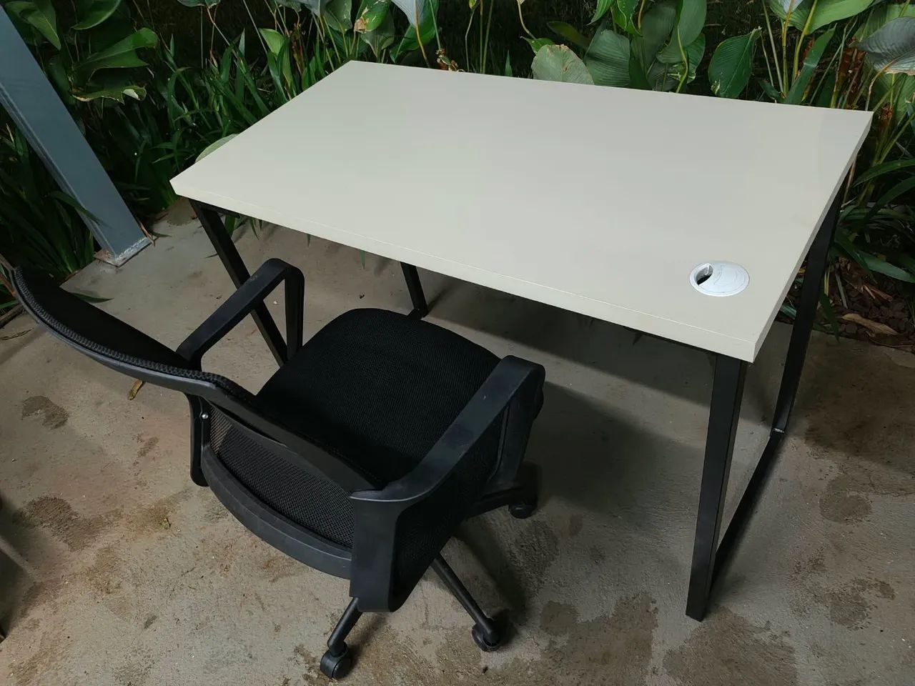 Vendo mesa e cadeira - Foto 3