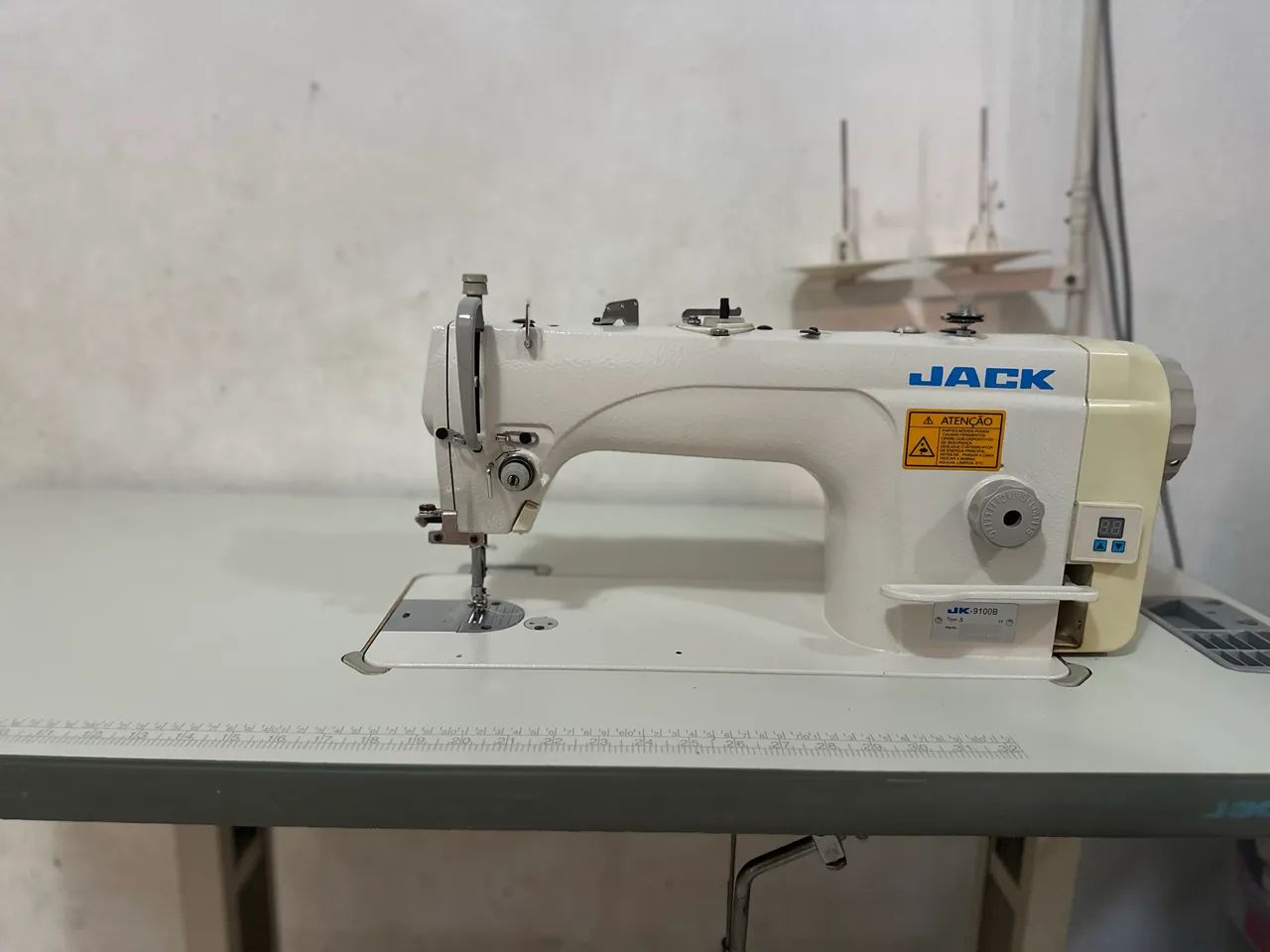 Máquina de costura industrial reta  - Foto 4