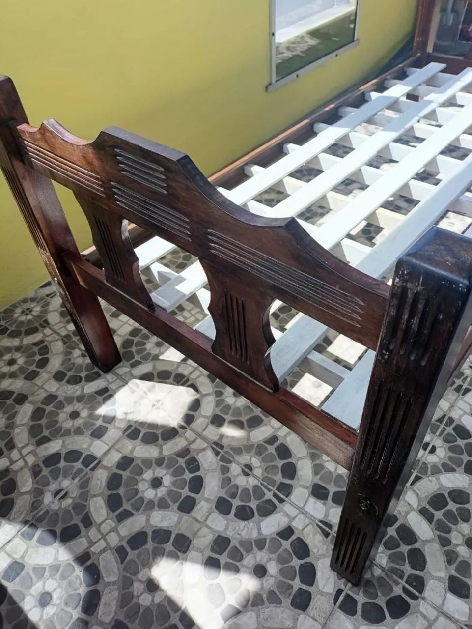 Cama solteiro em.madeira reforçada  - Foto 4