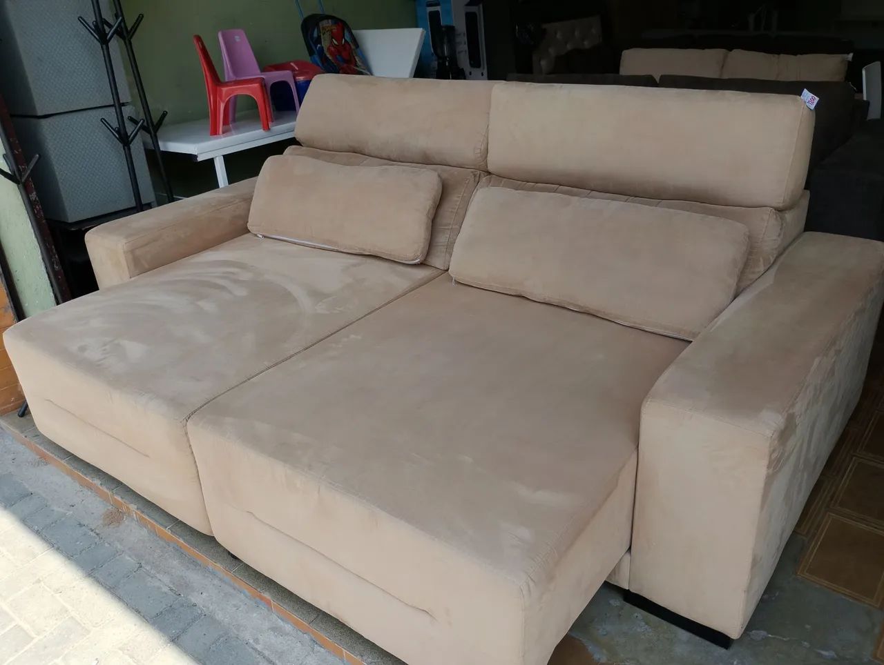 Sofá retrátil e reclinável confortável gigante  - Foto 2