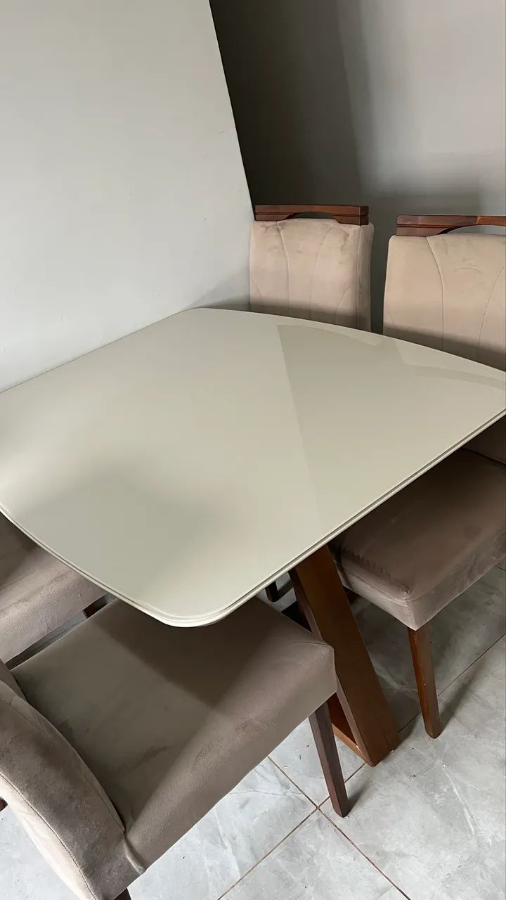 MESA DE JANTAR + 4 CADEIRAS ESTOFADAS - Foto 3