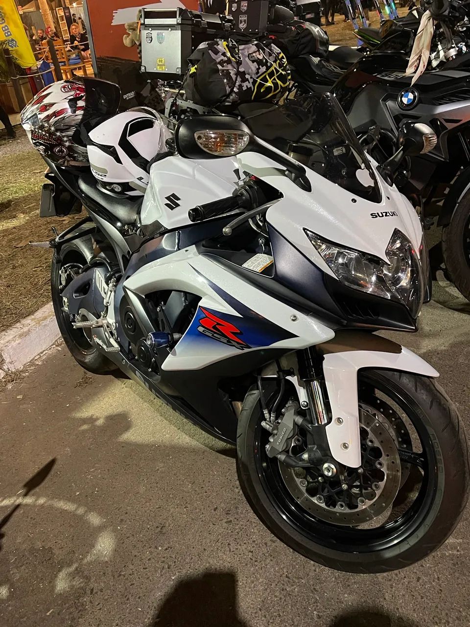 Srad 750 2013 baixo km