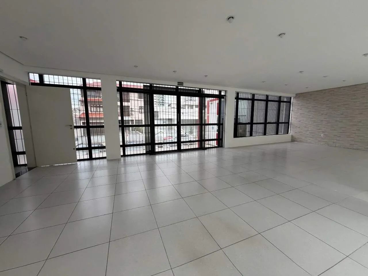 Prédio Comercial em Estreito, Florianópolis | - Foto 2