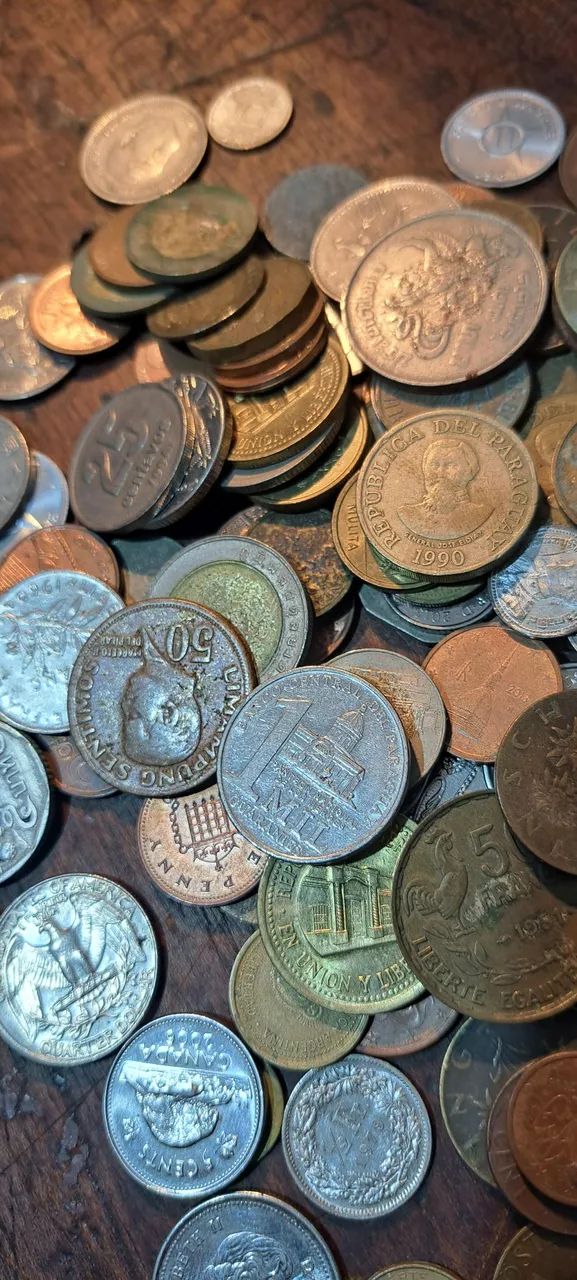 Lote com 150 moedas diversas pouca repetida  - Foto 3