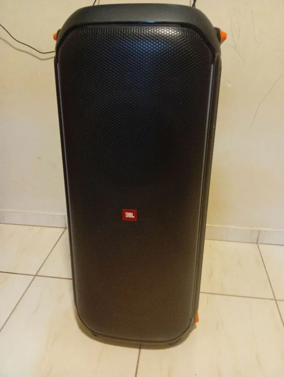 Jbl party box 710