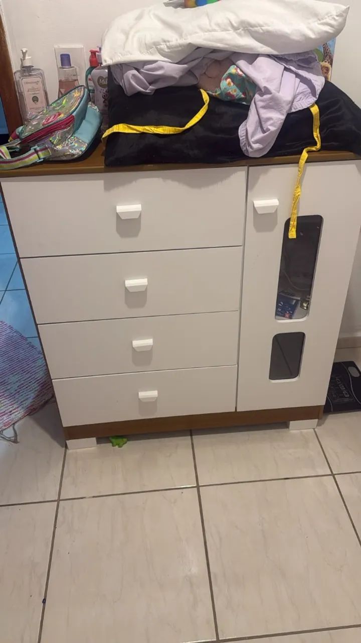 Guarda Roupa e Cômoda Infantil 