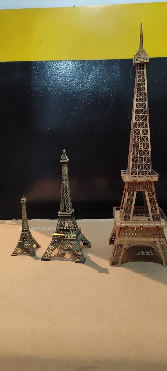 Três Torres Eiffel de Paris!