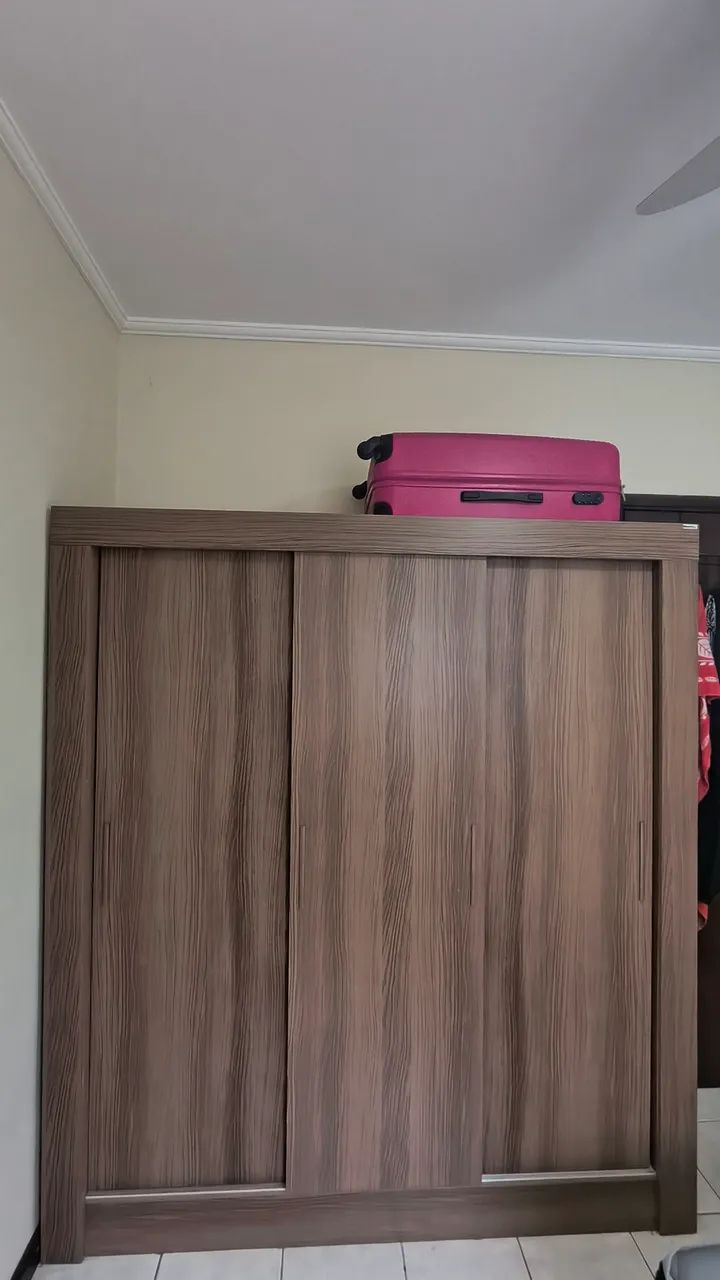 Guarda-roupa 