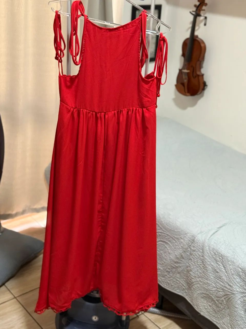 Vestido vermelho com renda - Foto 4