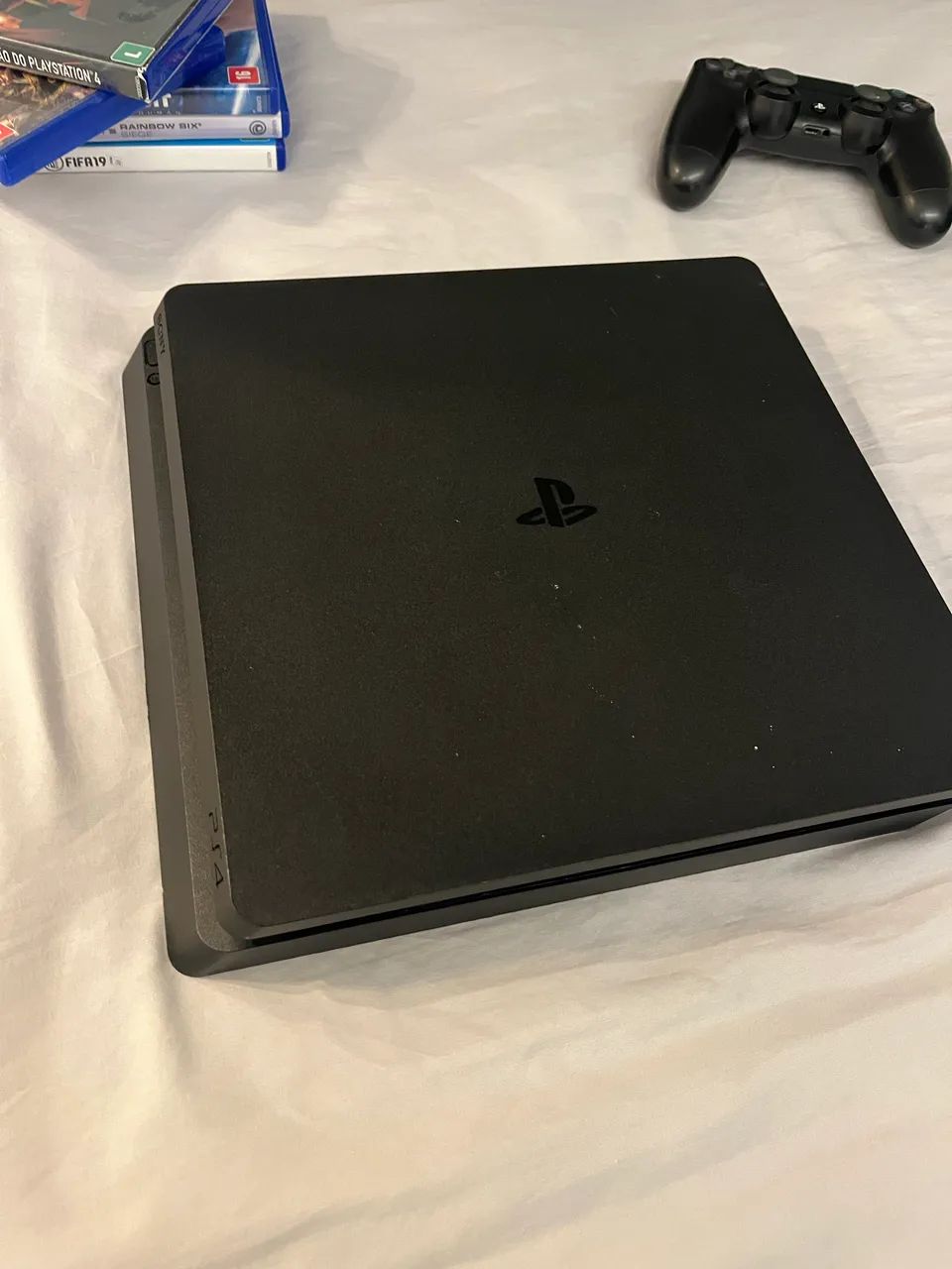 PS4 Slim 1TB + 2 Controles e 5 Jogos  - Foto 3