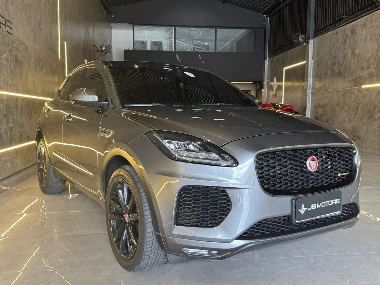 Jaguar E-Pace R-dynamic S 2.0 AWD 249cv Aut. 2018 - Foto 4