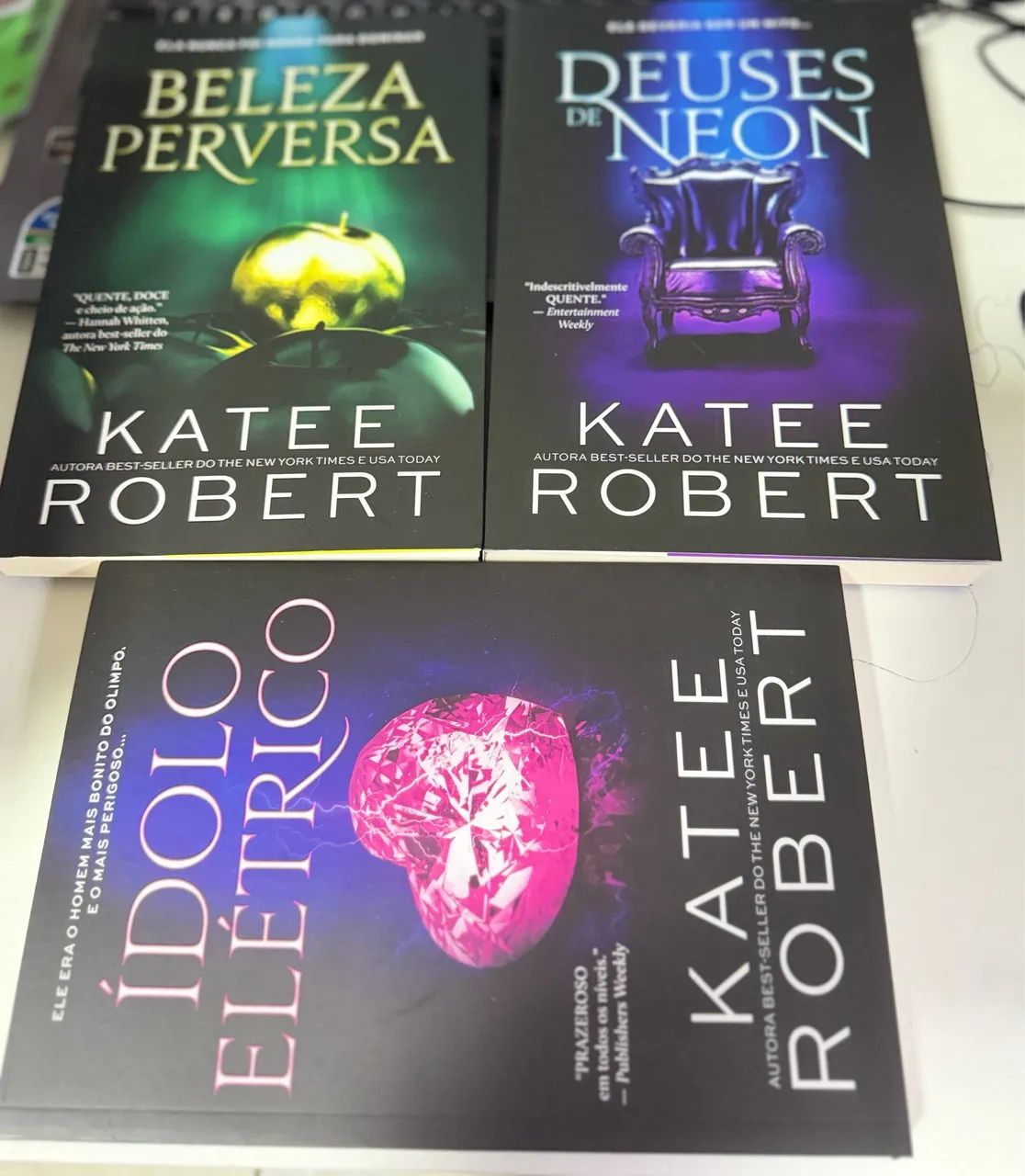 Vendo livros kit com 3 
