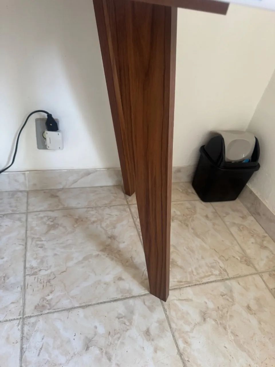 Mesa de Escritório/ Escrivaninha  - Foto 4