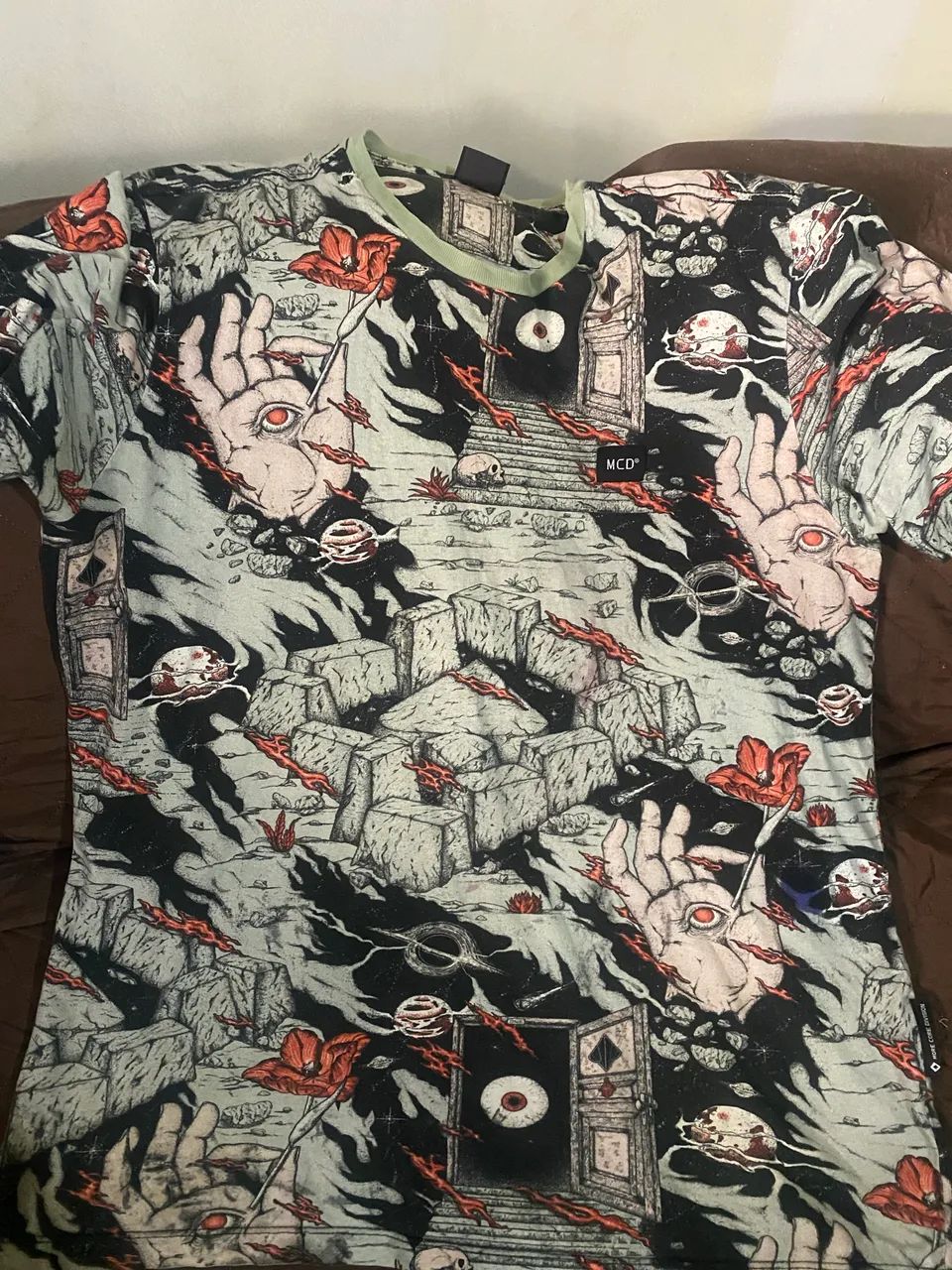 CAMISA MCD SURREALISMO TAM G 