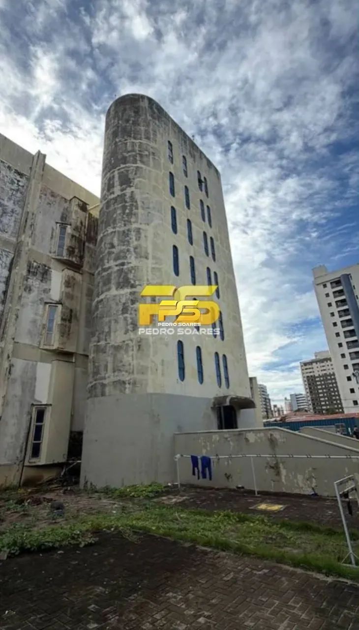 PRÉDIO COMERCIAL COM 2.000 M² PARA LOCAÇÃO EM TAMBAÚ REF: 62