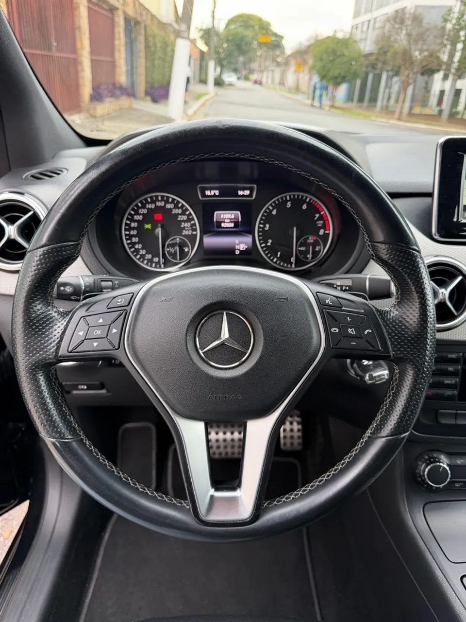 Mercedes-Benz Classe B 200 CGI 1.6 TB Sport 156cv Aut, foto 16 de 18