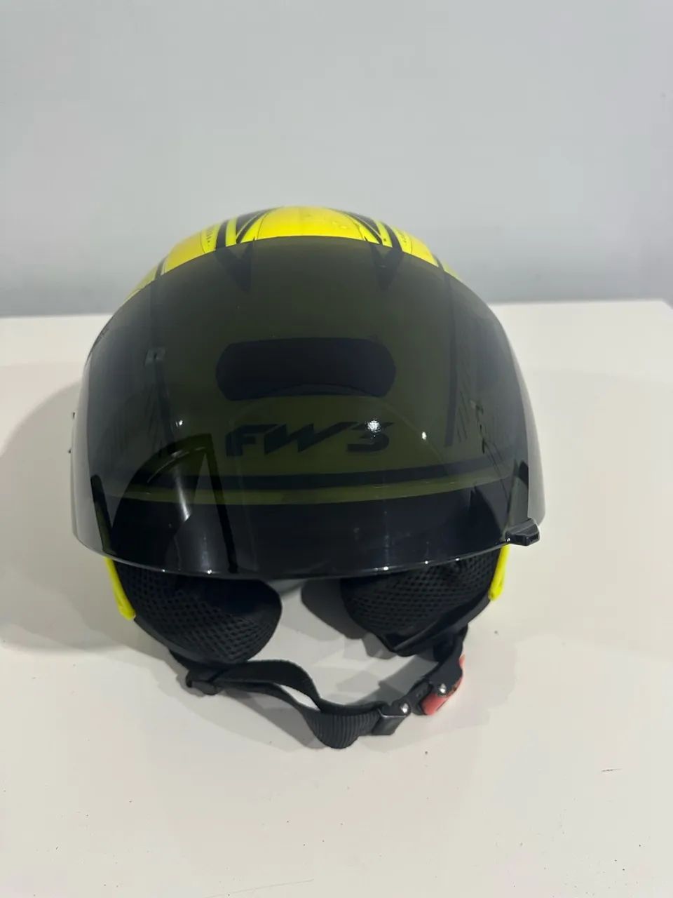 Capacete FW3 aberto
