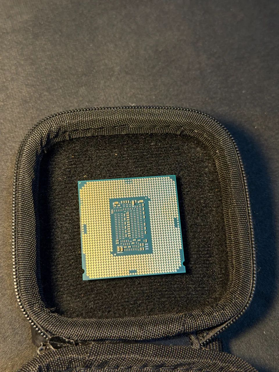 Intel Xeon E-2224G 3.50 GHz - Foto 4
