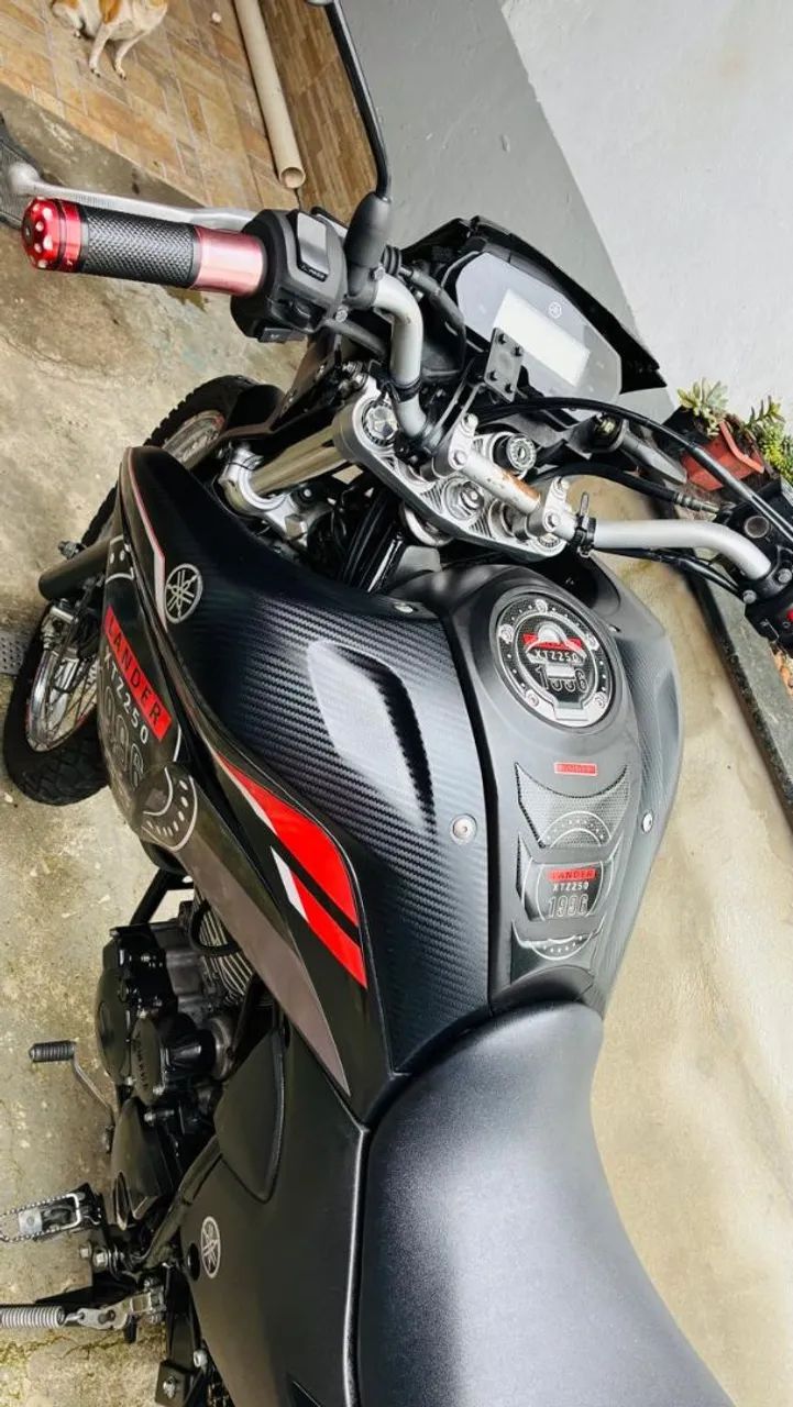 XTZ Lander 250 - Foto 4