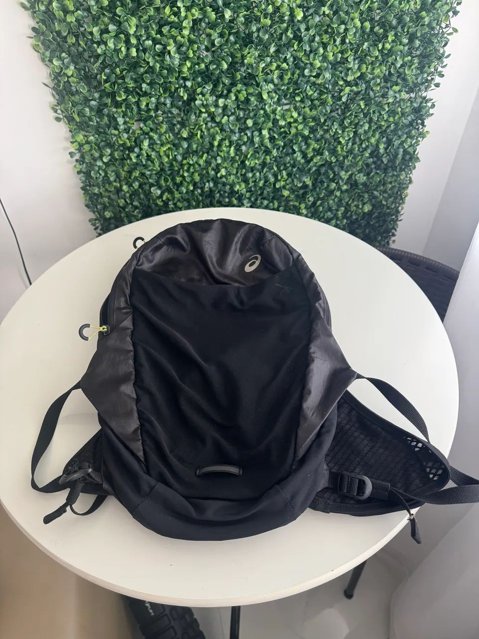 Mochila Asics Running Trilha corrida 10L  - Foto 3