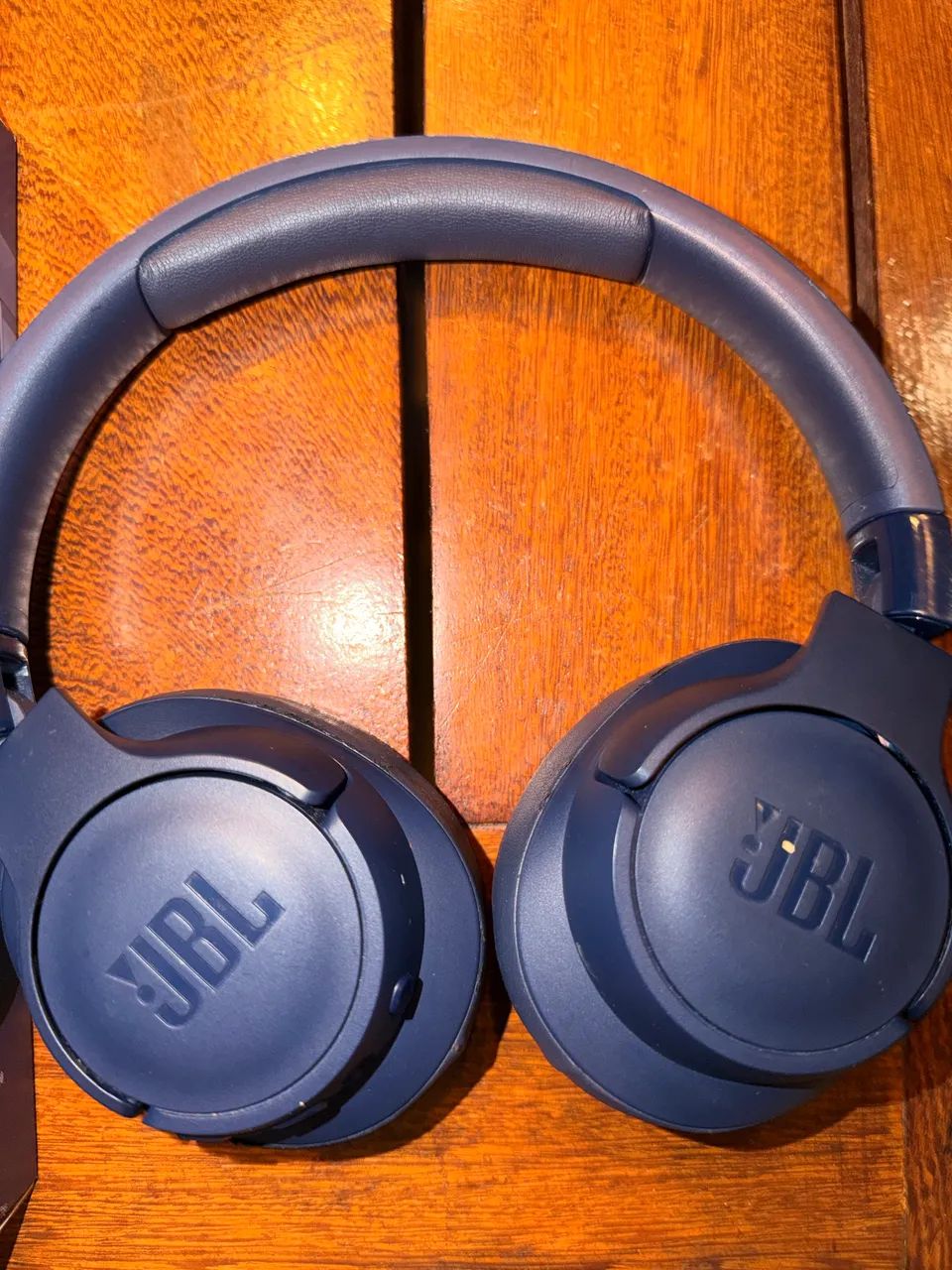 Fone Bluetooth JBL 700 em excelente estado