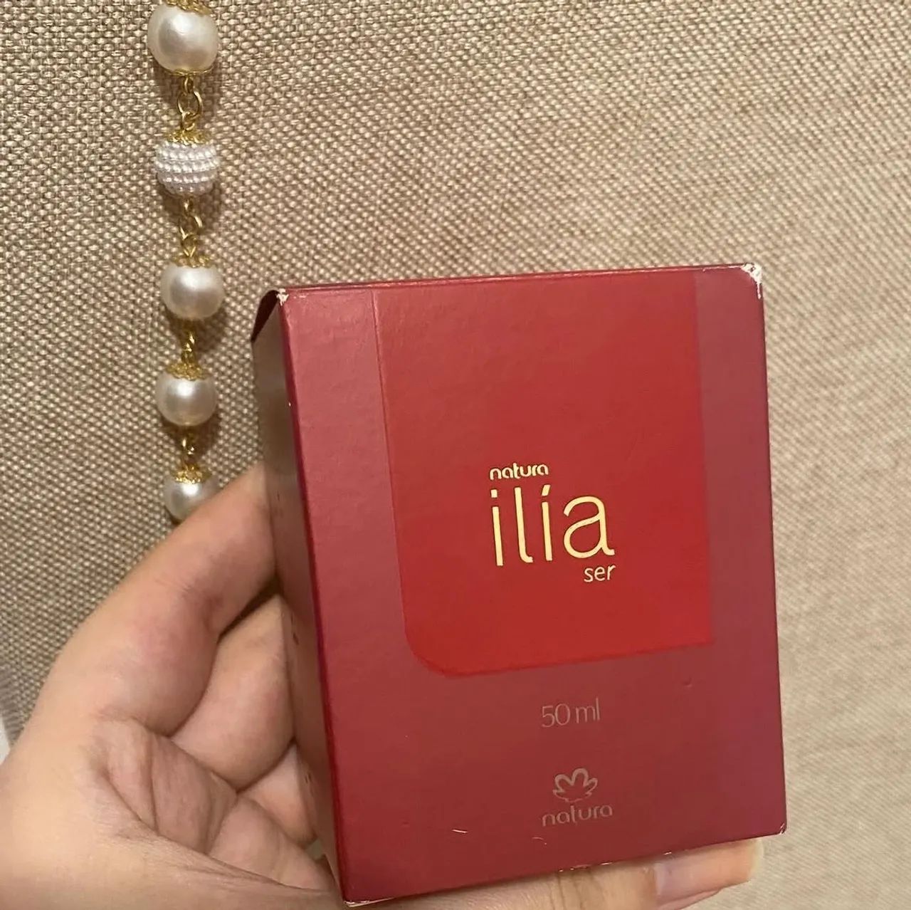 Perfume natura na caixa 