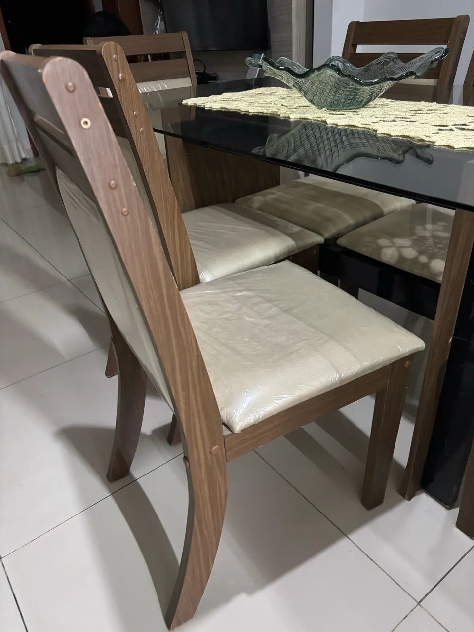 Mesa de vidro com 6 lugares - Foto 2