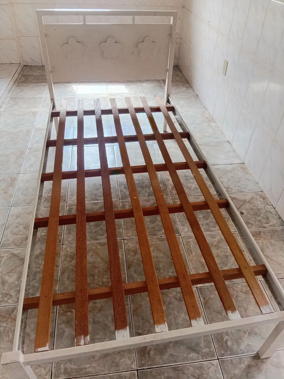 Cama de solteiro de metalon - Foto 3