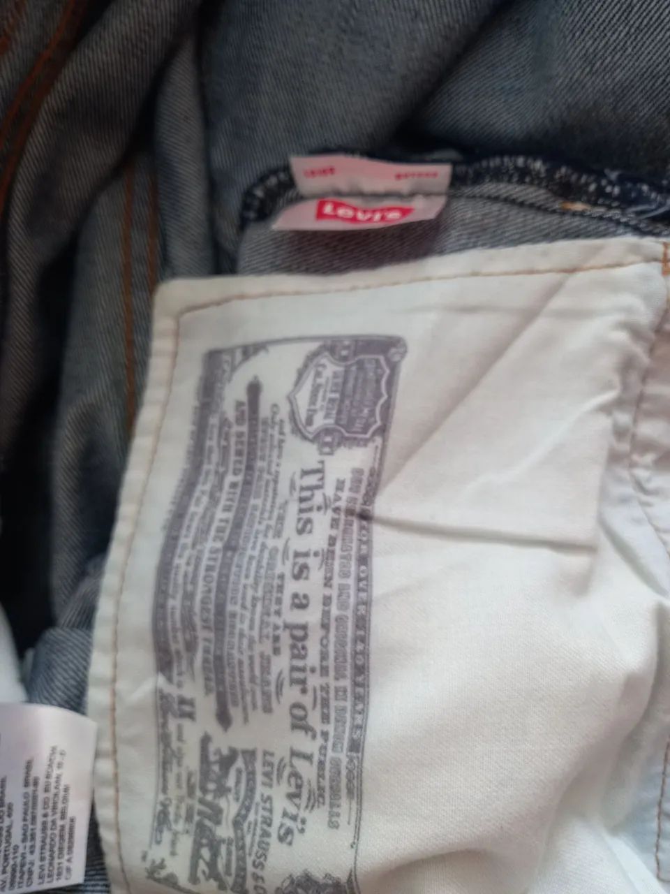 Calça jeans Levis tam 52/54 - Foto 2