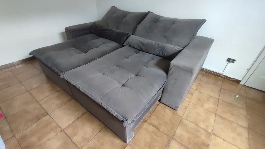 Sofa retrátil e reclinável 