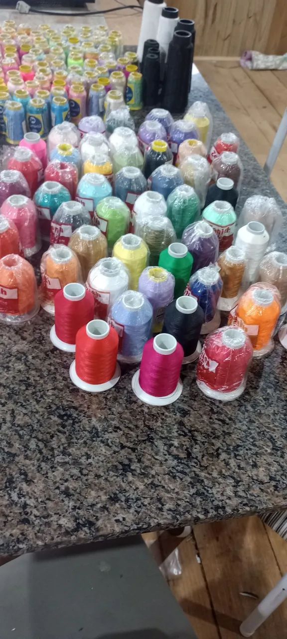 Selling Threads427577244711669762