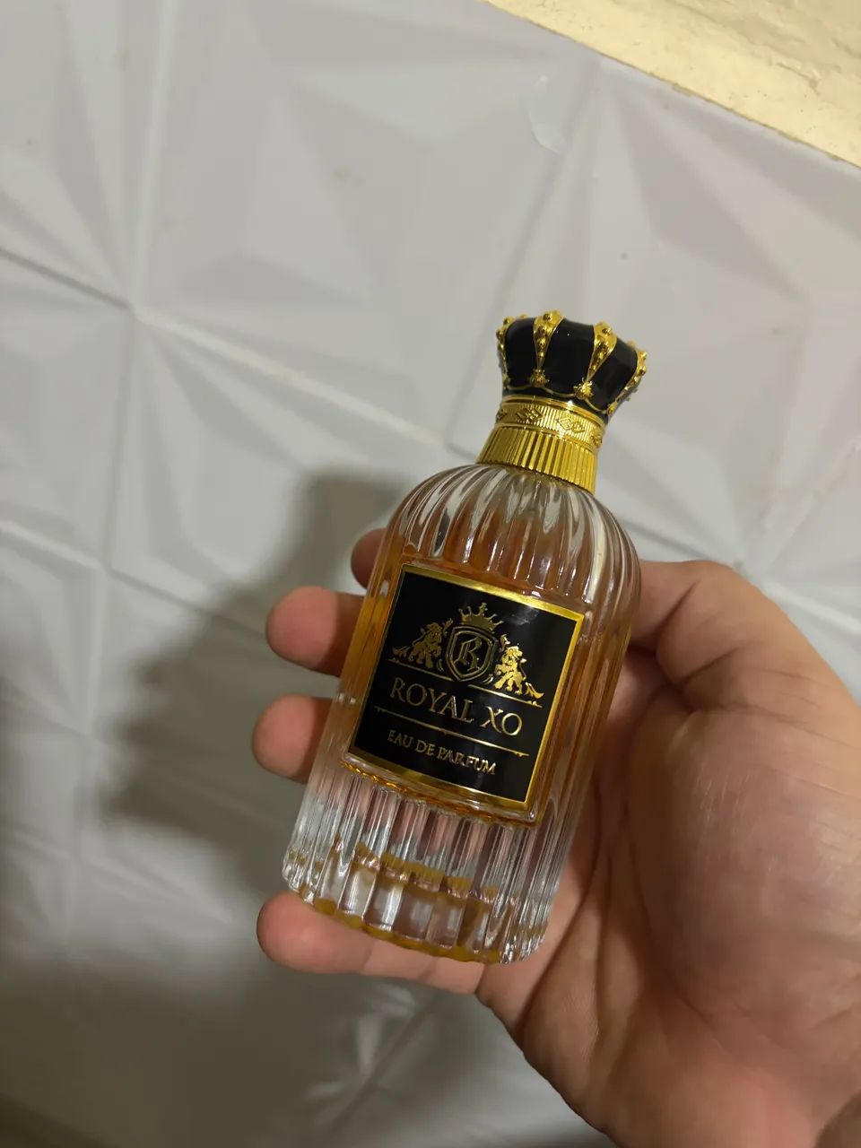 PERFUME ROYAL XO - POUCO USADO  - Foto 4